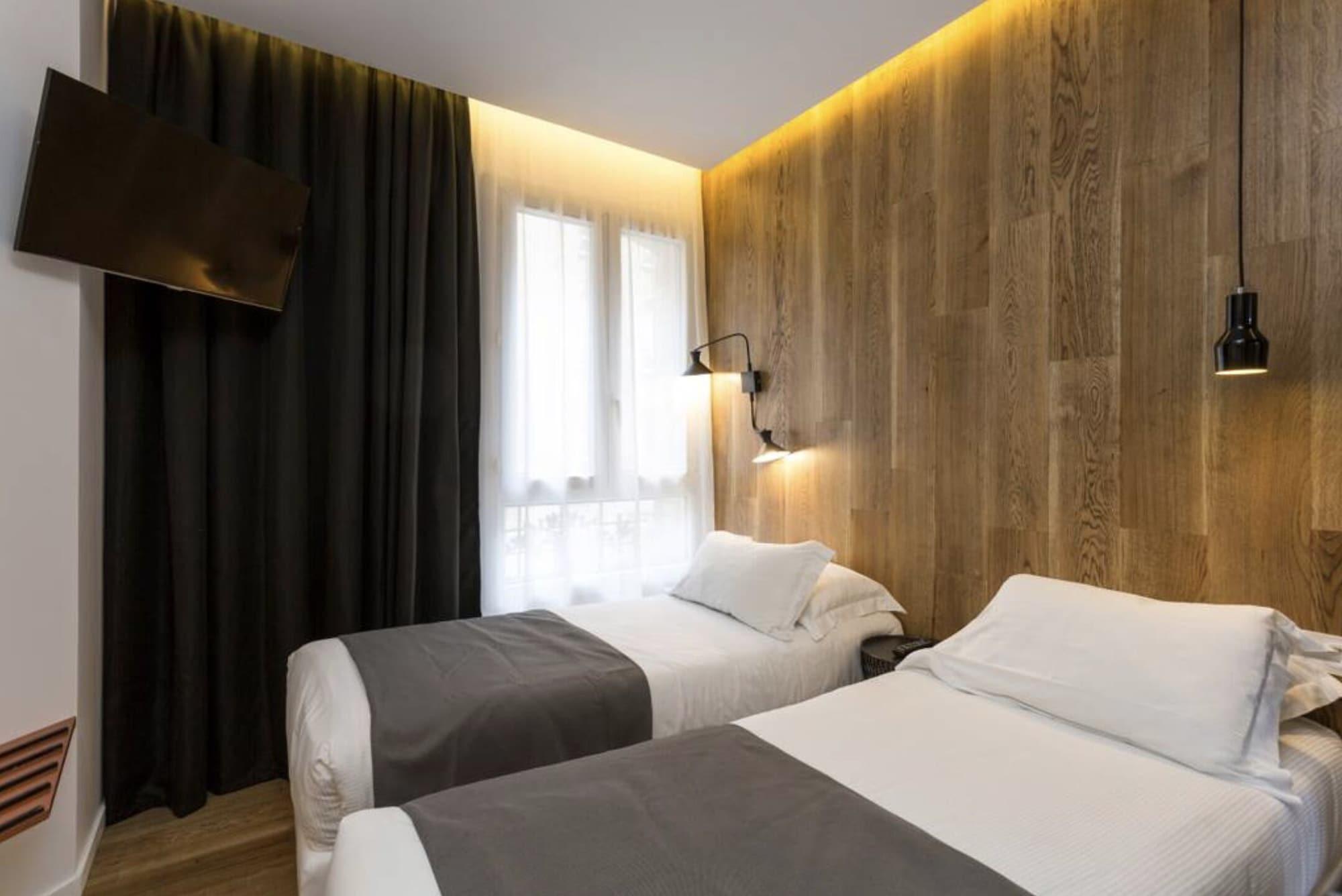 Atypik Hotel Clichy Exterior foto