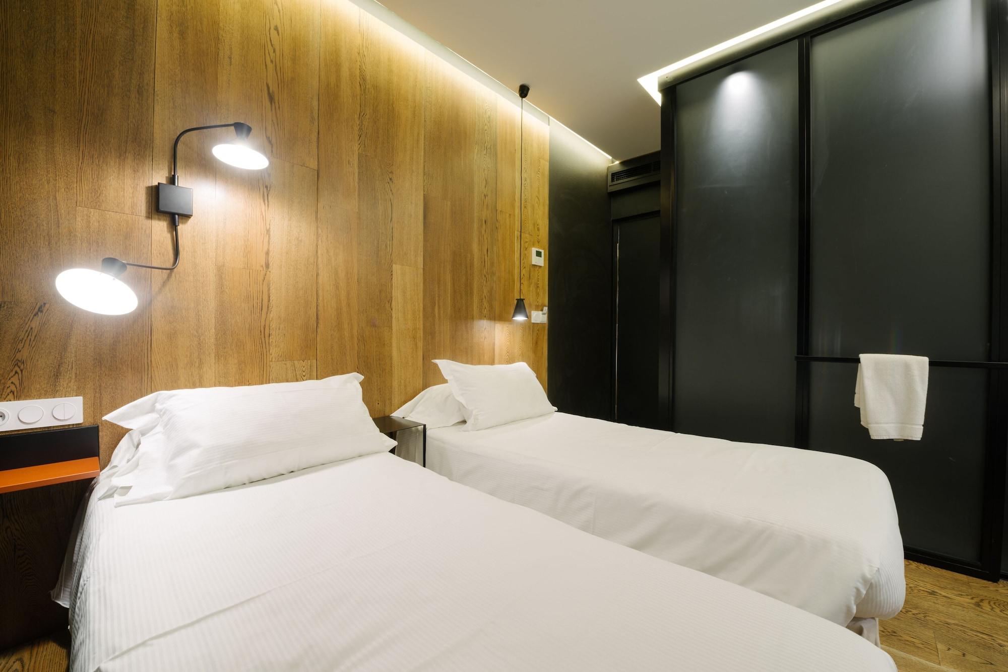 Atypik Hotel Clichy Exterior foto